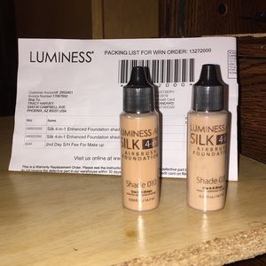 2 Bottles of Luminess Silk 4 &1 foundations